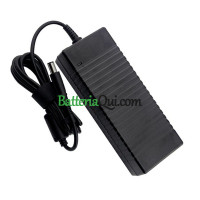 Adattatore CA per caricabatterie per alimentazione 19V 135W 5,0x7,4mm 7,1A
