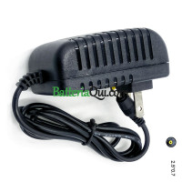 Caricabatterie/alimentatore con adattatore CA/CC da 9 V 0,7x2,5 mm 2A
